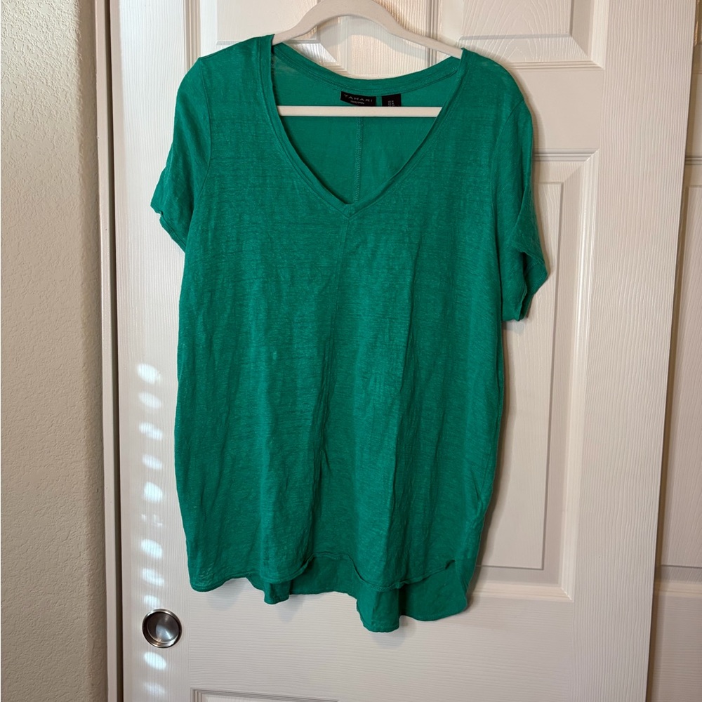 Women's Tahari Green 100% Linen S/S V-Neck Tunic Tee 1X